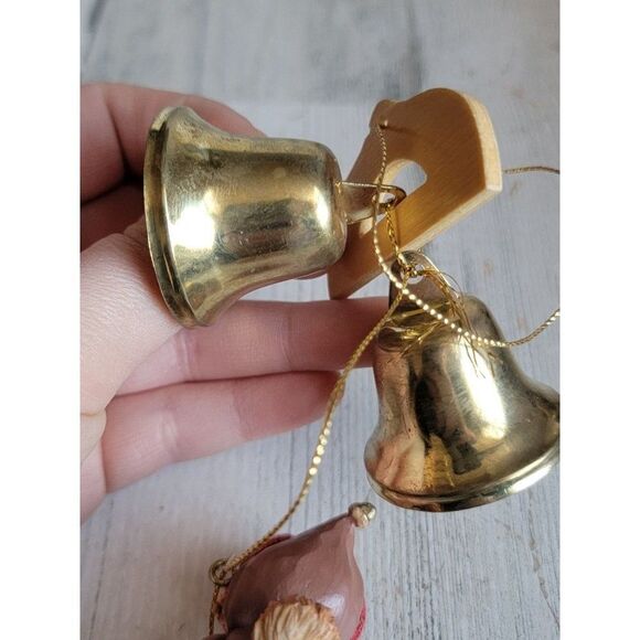 Chipmunk earmuff bell ringer rustic ornament Xmas - Picture 6 of 6